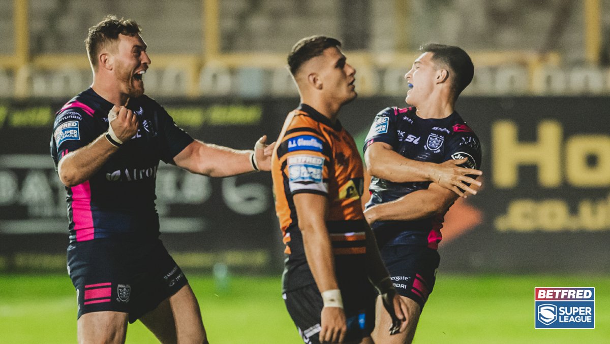 SuperLeague's tweet photo. ๐ท | 2020 @Betfred #SuperLeague season in pictures
Round 1๏ธโฃ4๏ธโฃ - We got a glimpse into the future with #SLNextGen ๐
How good were some of these guys ๐ฅ https://t.co/n2yNPKBJu8