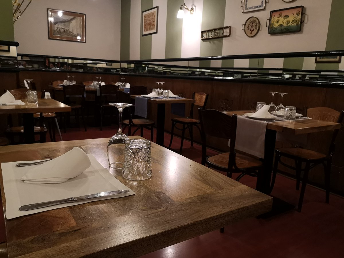 Ya está todo listo para el servicio y eso solo puede significar una cosa: HOY ES DÍA DE #COCIDO en #Manolo1934 ✨✨Si tú tampoco puedes resistirte recuerda:⁣
🗓 Miércoles, sábados y domingos, hasta el mes de mayo⁣⁣⁣⁣
📲 660 86 86 23 (WhatsApp)⁣⁣⁣⁣
📞 915 44 12 22⁣⁣⁣⁣