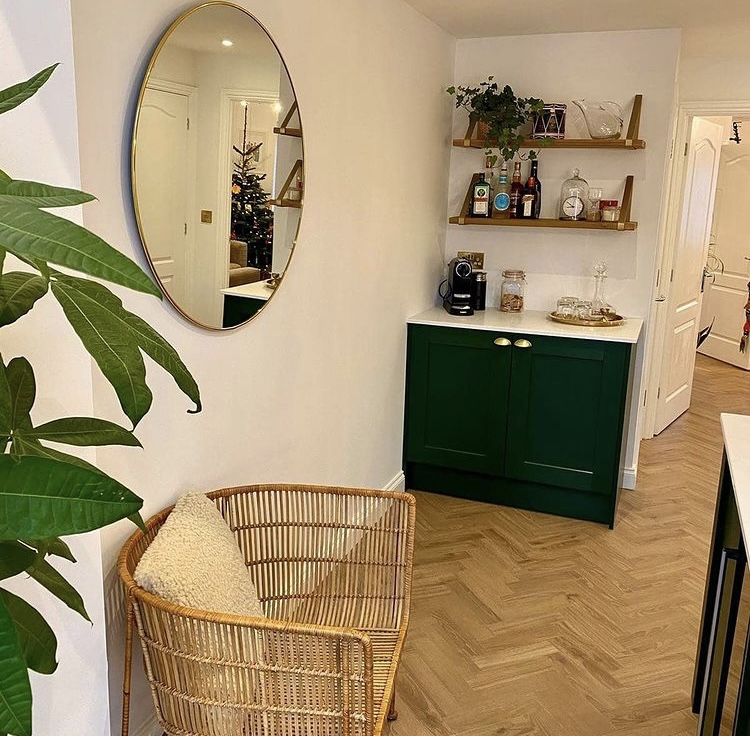 We're extremely impressed with this - the product used is the Oak, Gold Brown (GWF055) from the Modern Vintage range and it was installed by Dean of Inspired Floors Kent, in Broadstairs. Simply beautiful!

#GreenFlor #LVTFlooring #TraverseFlooring #ModernVintage #LuxuryFlooring