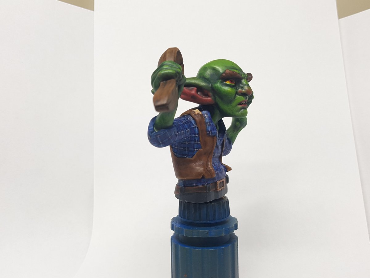 Myzrable_G's tweet photo. Well my first attempt at painting a "bust" It's not perfect but i'm pleased with the results considering it was designed using @HeroForgeMinis  made larger and edited in @Blender  printed on my @Creality3dprint  and then painted. Just got to learn to sculpt to do 100% myself https://t.co/DsrDs4yrmz