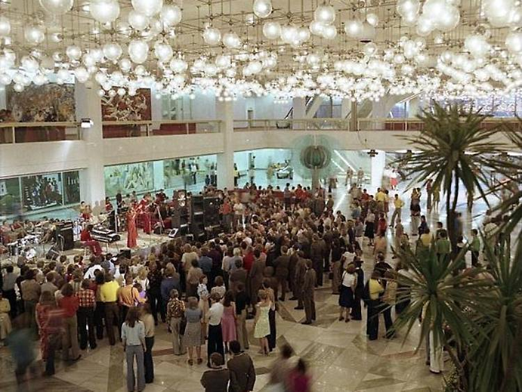 Today is the day of the opening of the  #HumboldtForum. In honor of the building that it replaces - and in which my parents met - I am posting images of the Palace of the Republic.  #PalastderRepublik  #Palast  #PalaceoftheRepublic  #PalaceofthePeople