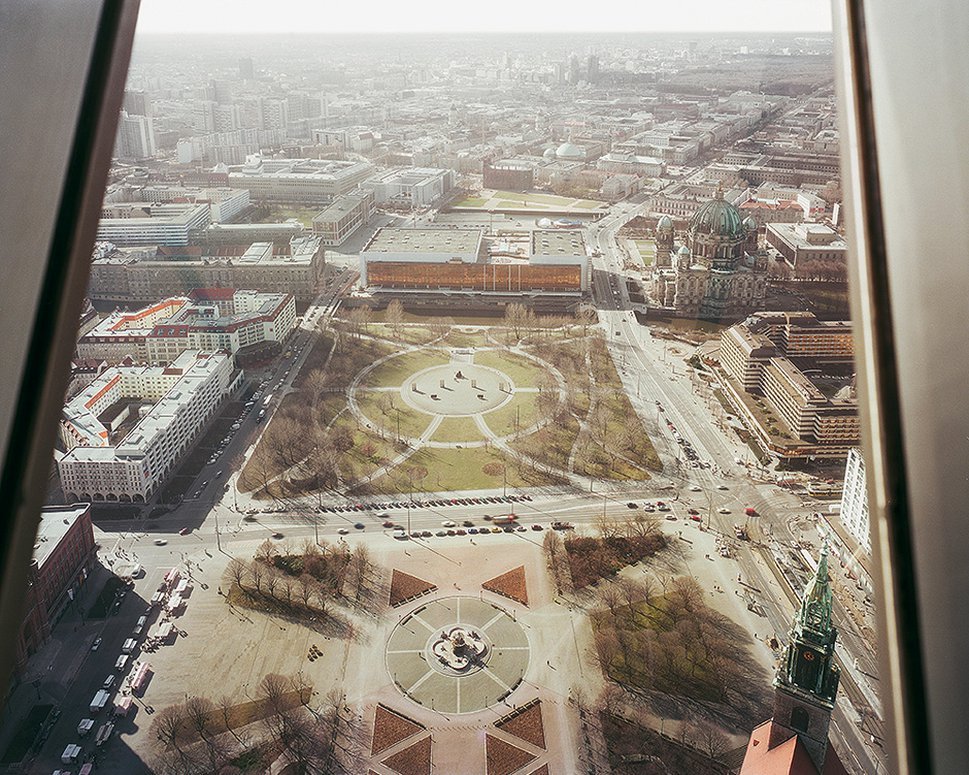 Today is the day of the opening of the  #HumboldtForum. In honor of the building that it replaces - and in which my parents met - I am posting images of the Palace of the Republic.  #PalastderRepublik  #Palast  #PalaceoftheRepublic  #PalaceofthePeople