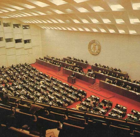 Today is the day of the opening of the  #HumboldtForum. In honor of the building that it replaces - and in which my parents met - I am posting images of the Palace of the Republic.  #PalastderRepublik  #Palast  #PalaceoftheRepublic  #PalaceofthePeople