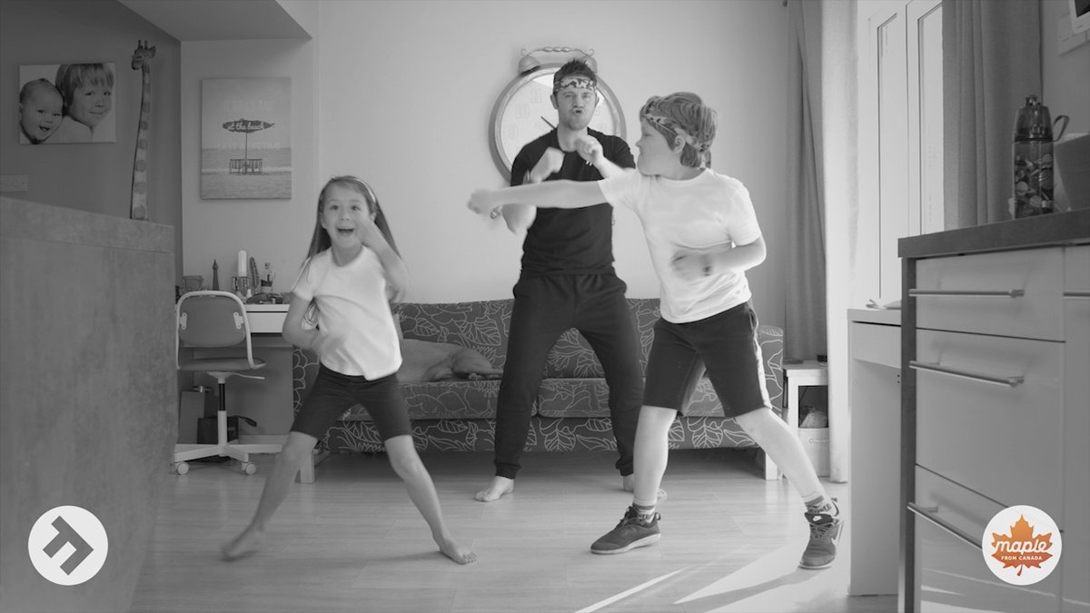 FatherFitness's tweet photo. #AD | Inspired by the ‘Nourished by Nature’ booklet from @maplecanadauk, here’s a little family fitness video for you all to enjoy! - https://t.co/CNjXoNxxF1 💪🏽 #NourishedByNature #FamilyFitness #FitFam #MapleFromCanada https://t.co/JSz5GHfM3s