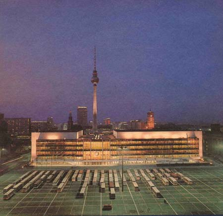 Today is the day of the opening of the  #HumboldtForum. In honor of the building that it replaces - and in which my parents met - I am posting images of the Palace of the Republic.  #PalastderRepublik  #Palast  #PalaceoftheRepublic  #PalaceofthePeople