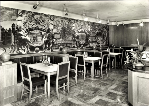 Today is the day of the opening of the  #HumboldtForum. In honor of the building that it replaces - and in which my parents met - I am posting images of the Palace of the Republic.  #PalastderRepublik  #Palast  #PalaceoftheRepublic  #PalaceofthePeople