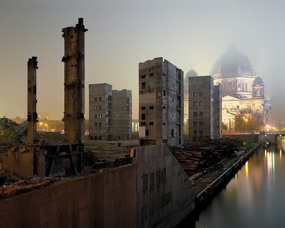Today is the day of the opening of the  #HumboldtForum. In honor of the building that it replaces - and in which my parents met - I am posting images of the Palace of the Republic.  #PalastderRepublik  #Palast  #PalaceoftheRepublic  #PalaceofthePeople
