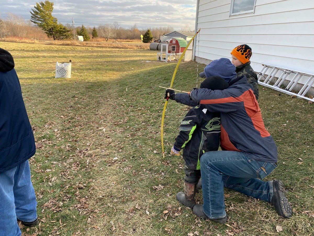 TrailLifeUSA's tweet photo. Trail Life Troop WI-1221 is #OpenForAdventure! In the past two weeks, they held their first Medieval Warfare Day where boys shot #longbows, created #shields, fought with #pugilsticks, and even fired a #trebuchet.
Adventure | Character | Leadership
https://t.co/JFyyvdOnuo https://t.co/HGdLV2NjD8