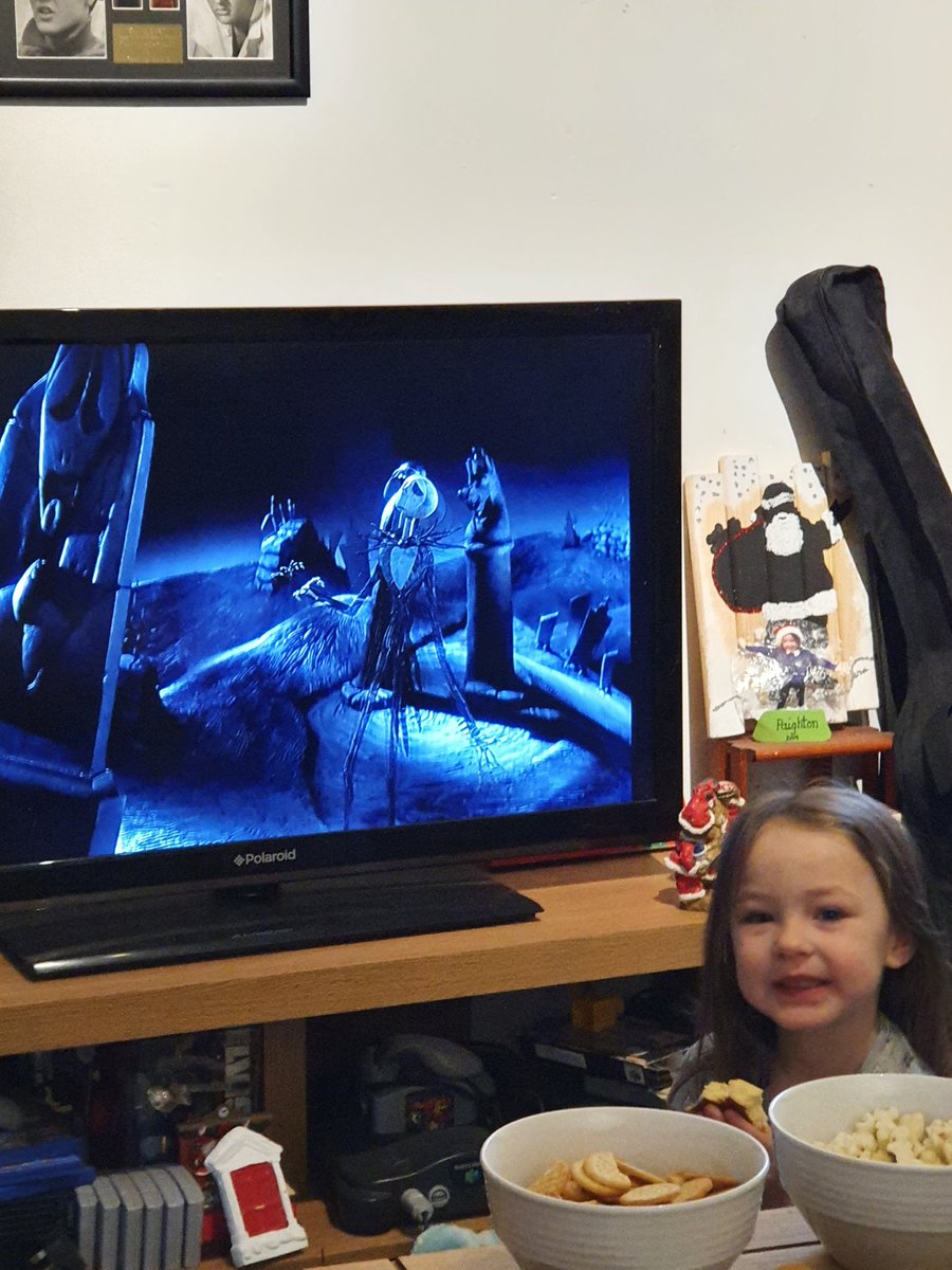 serinawright83's tweet photo. Missing there Christmas party today so having a Christmas movie afternoon with a picnic @Kirkhill_School @KirkhillNursery https://t.co/HiAGXBFM20
