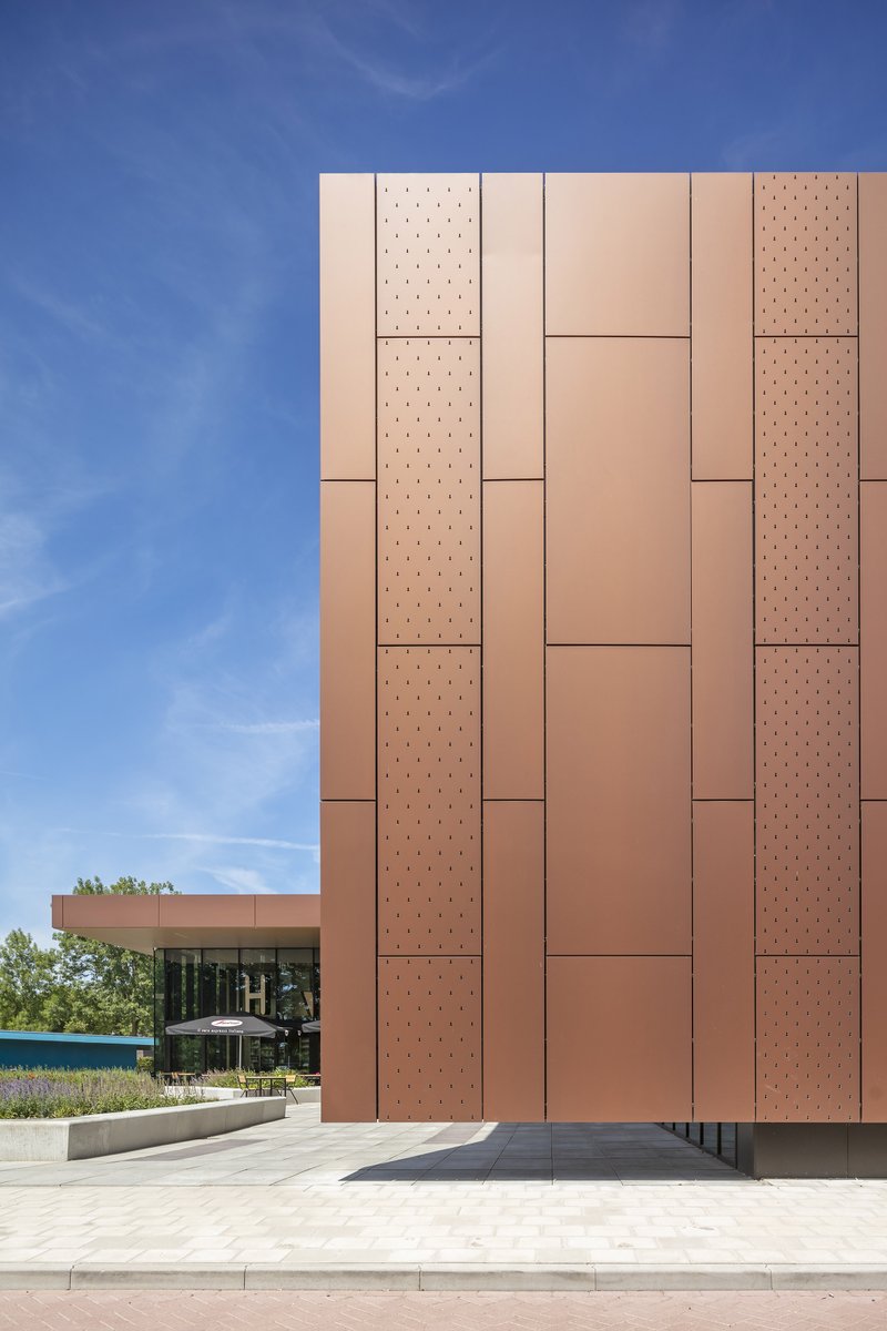 MoederscheimMoonen tweet media