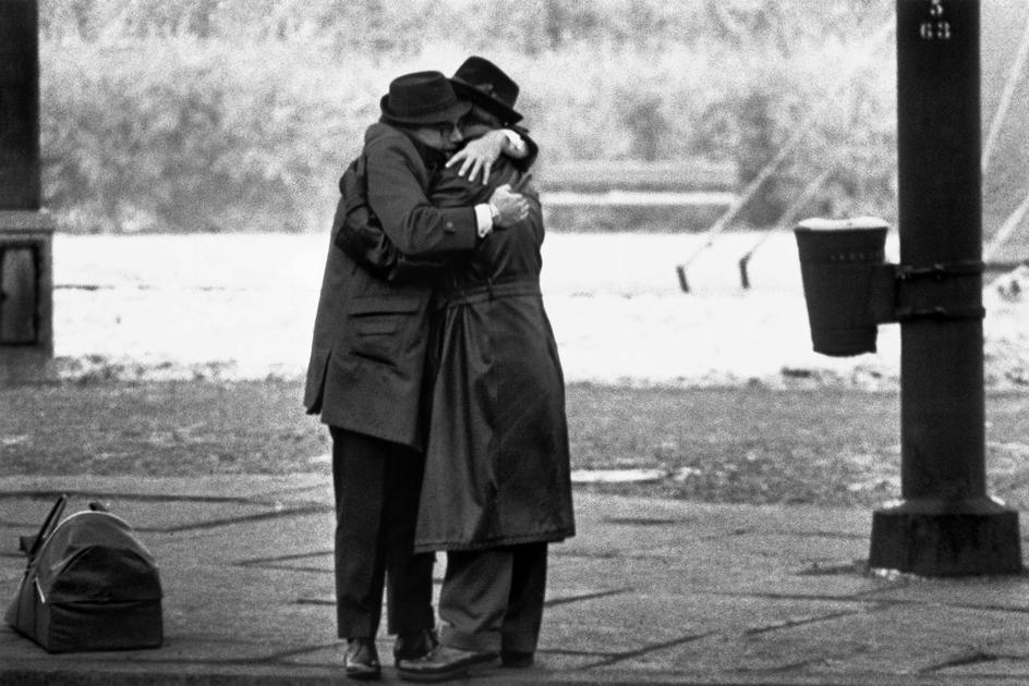 Day 16.The Ghosts of Christmas past  #AdventCalendar.Two brothers meet for Christmas after having been separated by the Berlin Wall. 1963.Photos Ian Berry