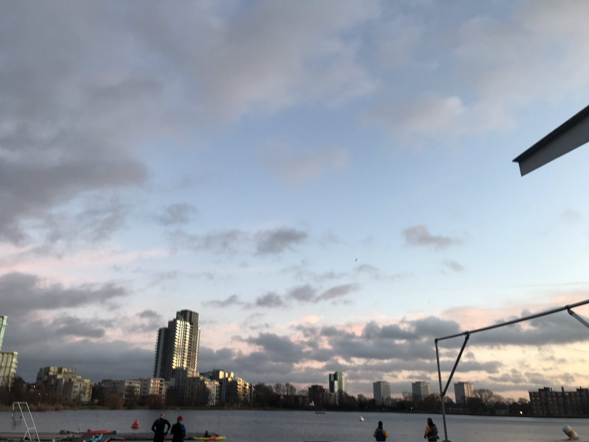 frjacknoble's tweet photo. Morning swim #London #chillybutbeautiful https://t.co/RQSTae9NxW