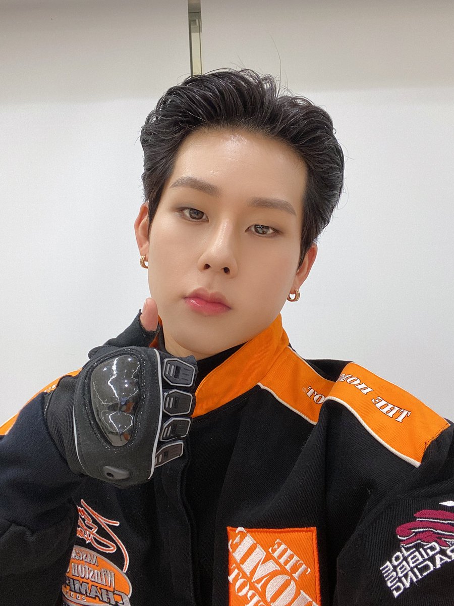 Monsta X Spain tweet media
