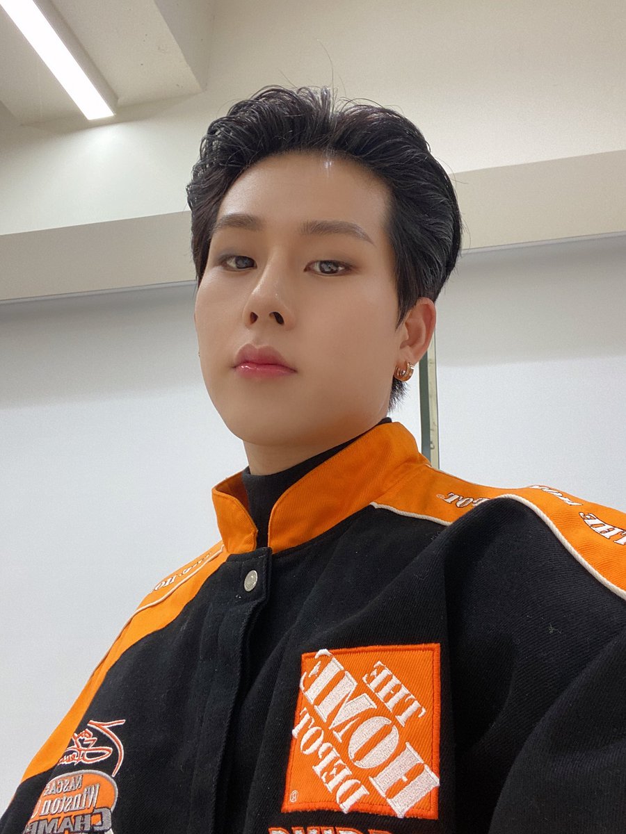 Monsta X Spain tweet media