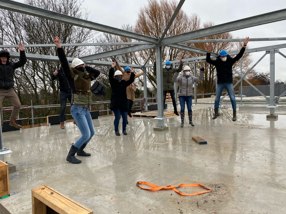 Hoogste punt bereikt #Medisch Centrum 'T Dok in Hellevoetsluis. De bouw gaat als een speer, met dank aan #B-Happy Realisatie.