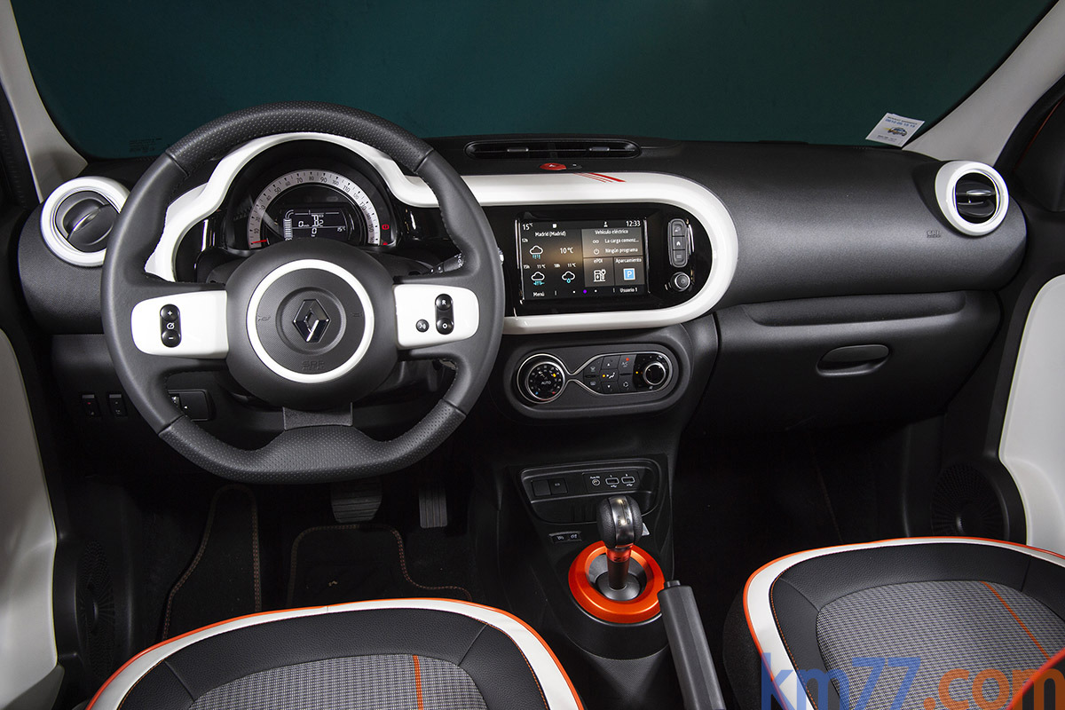 km77com's tweet photo. #Renault Twingo Electric

Es un coche eléctrico recomendable para los trayectos urbanos porque gasta poco y maniobra bien. Tiene un motor de 82 CV y una autonomía homologada de 190 km. Cuesta 20 940 €, un precio similar al de sus alternativas.

https://t.co/E6EA9qCEWy https://t.co/ZZZr1rBLgF