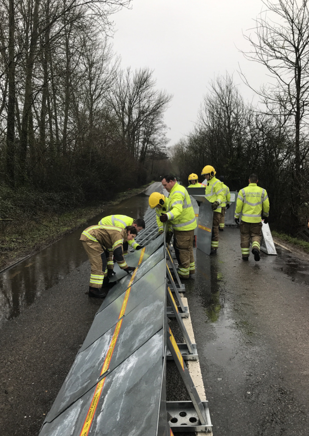 HantsIOW_fire's tweet photo. ποΈ| Today in our #YearInTweets we check out February!
βοΈ #Hampshire battled #StormDennis
π©βπ Firefighter Beth inspired future generations
π @Cosham23 were on @itvnews promoting #INeedMySpace
π₯ Crews tackled a large garage fire in #Aldershot
Read more > https://t.co/KincX0U7WW https://t.co/sc0ckUpl2E