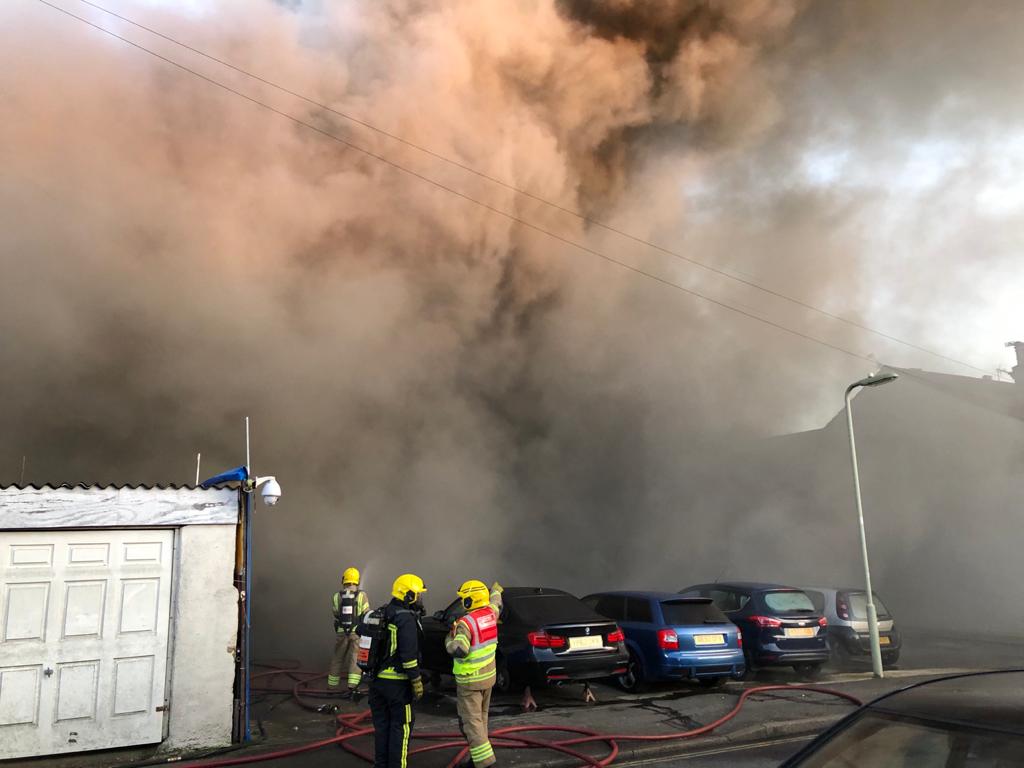 HantsIOW_fire's tweet photo. ποΈ| Today in our #YearInTweets we check out February!
βοΈ #Hampshire battled #StormDennis
π©βπ Firefighter Beth inspired future generations
π @Cosham23 were on @itvnews promoting #INeedMySpace
π₯ Crews tackled a large garage fire in #Aldershot
Read more > https://t.co/KincX0U7WW https://t.co/sc0ckUpl2E