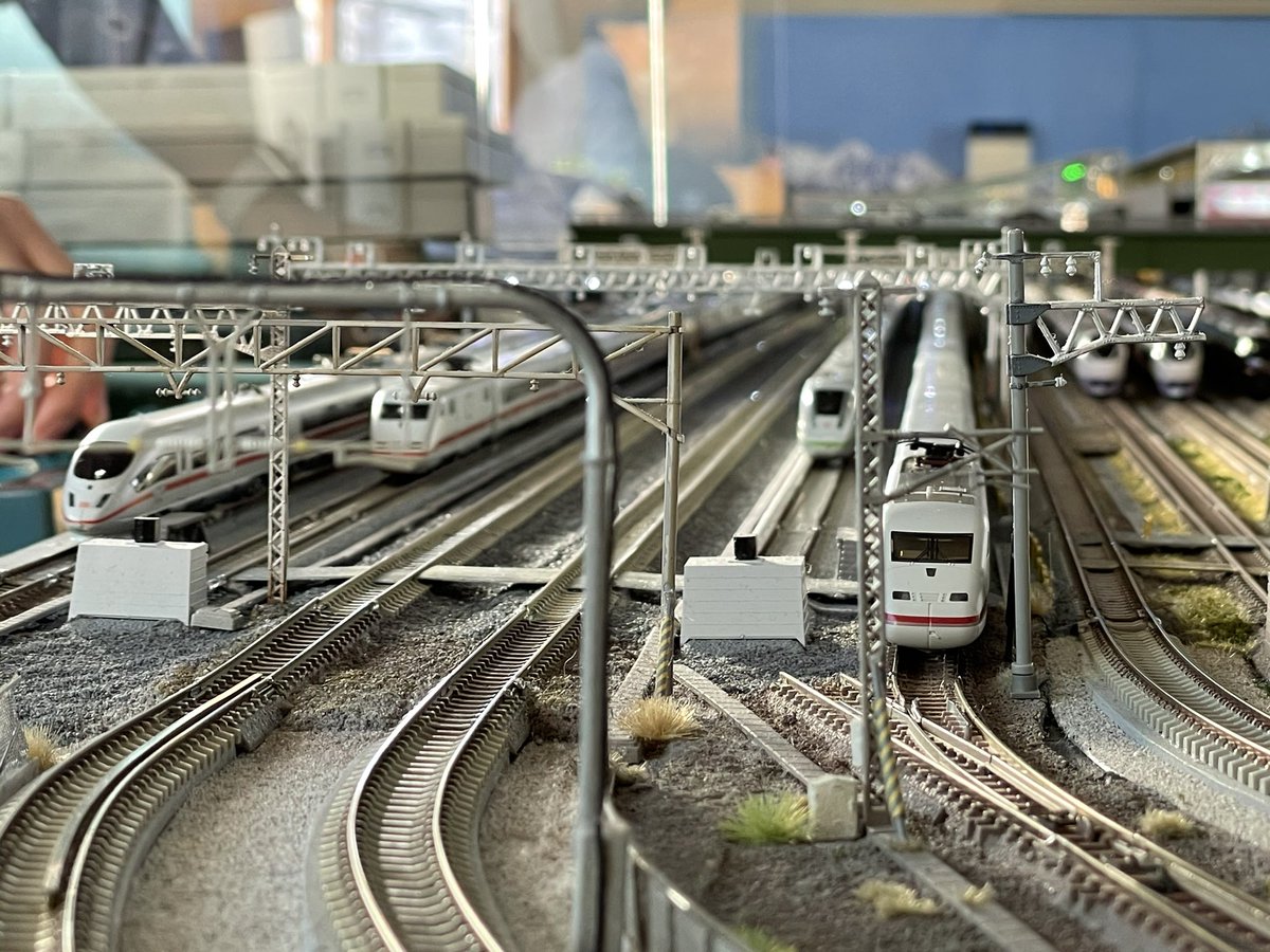 Re_Color_train's tweet photo. Modelleisenbahn von Kunden, die heute in den Laden kamen①
Deutschland ICE Hochgeschwindigkeitszüge.
Sie können die Fahrszene in der heutigen Live-Lieferung sehen!
https://t.co/cMUFkImZuW
#Re_Color #リカラー
#dbice #ice4 #ice #modelleisenbahn #railmodel #modelrailroad #train https://t.co/Lv3wAIk4lw
