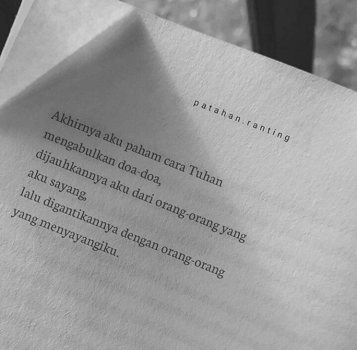 jentikhati's tweet photo. Kadang aku tertanya kenapa semua ini berlaku.

Dan Dia berikan jawapan yang sangat indah.

"Kerana Allah lebih tahu apa yang kau tidak tahu."❤ https://t.co/8TNSGB9zBA