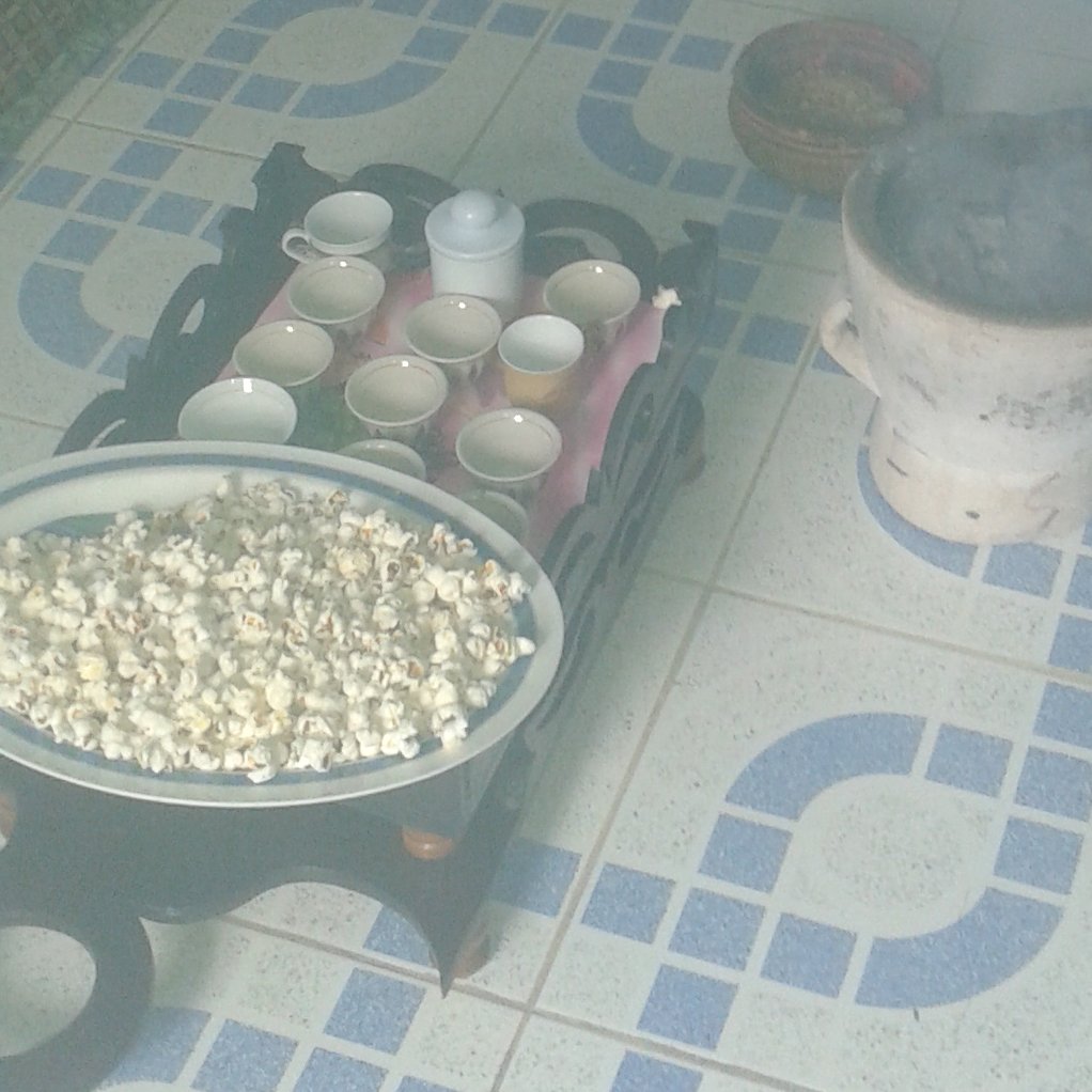 OmarDankali's tweet photo. #Bun #Coffee #cafe #Salol #POPCORN #Mercredi #Wednesday #Arbaho La traditionnelle BUN IYO SALOL. https://t.co/ul91upTcjl