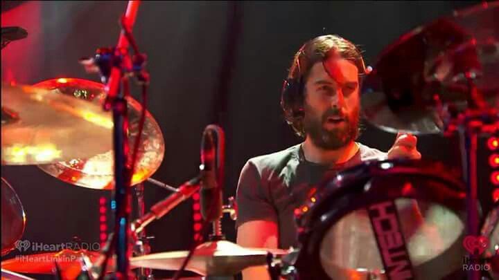 82mysoul's tweet photo. @MonaNeedsRock @linkinpark good morning my dear Mona Happy Wednesday and
happy #LegendaryRobday
#RobBourdon
#RobSmile
#Rob4ever
π₯π₯πΌπΌπ₯πΆπΆπ₯π΅π΅π₯π₯ https://t.co/qQhQ9545Tc