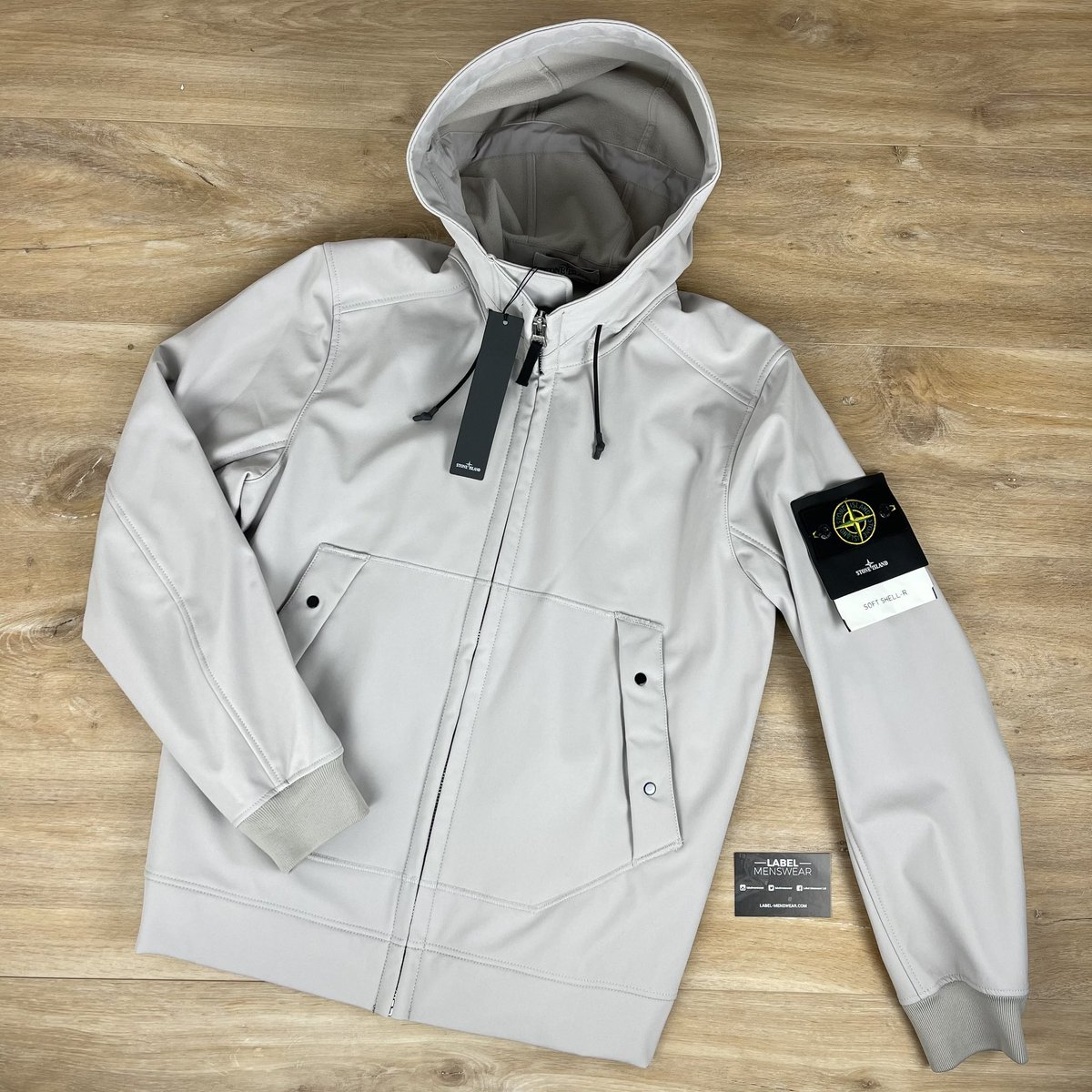 LABELMENSWEAR's tweet photo. If Heung-Min Son scores first in the Spurs game tonight, we’ll giveaway this Stone Island jacket in a size of your choice! 😍

To enter: 
1️⃣ Retweet this tweet
2️⃣ Follow @LabelMenswear https://t.co/7uxuJhFpvu