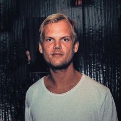 1. Avicii Avicii said in a 2017 documentary that if he didn't retire from performing, he was going to die. This certainty of impending death as he felt that his health problems and alcoholic tendencies would overwhelm him if he didn't step back from the spotlight. 