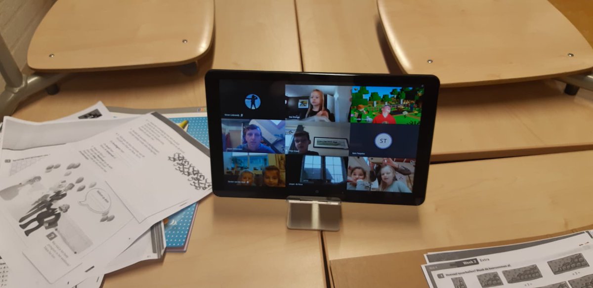 Gisteren het jaar mooi af kunnen sluiten in school. Vandaag meteen al met online lessen en noodopvang kunnen starten.