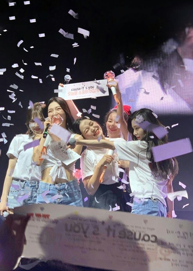 how redvelvet looks in real life — a breathtaking thread !!