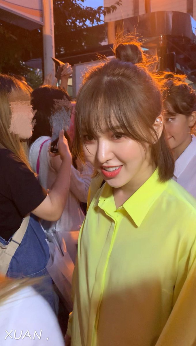 how redvelvet looks in real life — a breathtaking thread !!