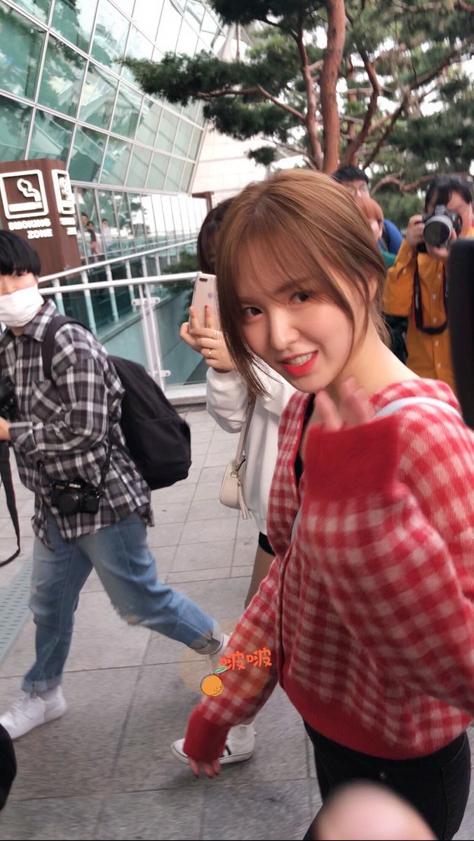 how redvelvet looks in real life — a breathtaking thread !!