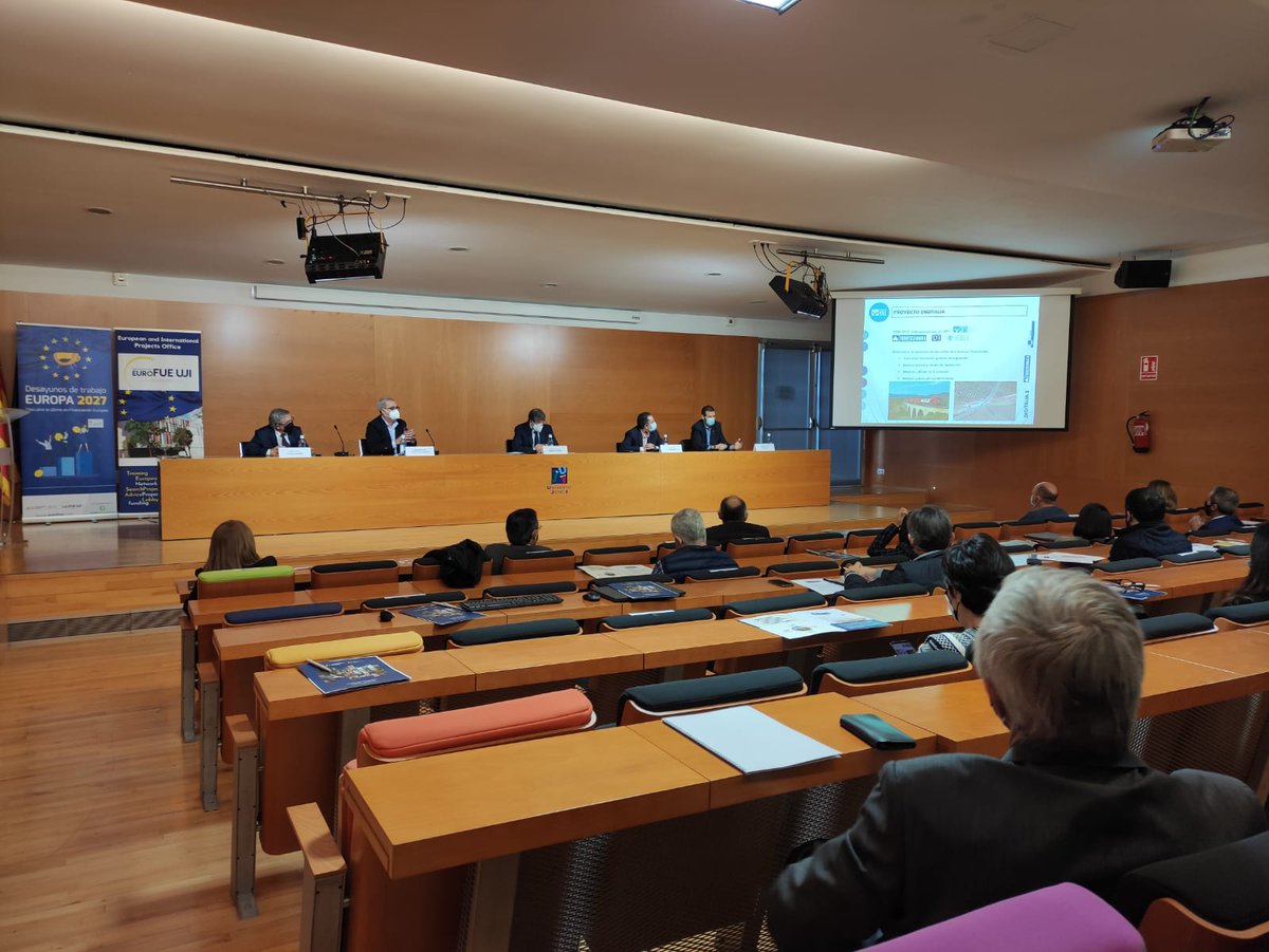 fue_uji's tweet photo. 👉La empresa Torrescamara presenta, a través de su director de I+D+I, José Luis Pérez, el proyecto #Digitalia2 como caso de éxito en #InstrumentoPYME, programa predecesor a #EICAccelerator.
#DesayunosEuropa2027 #FUEUJI #EuroFUEUJI 🇪🇺 https://t.co/PhB3cbhuDy