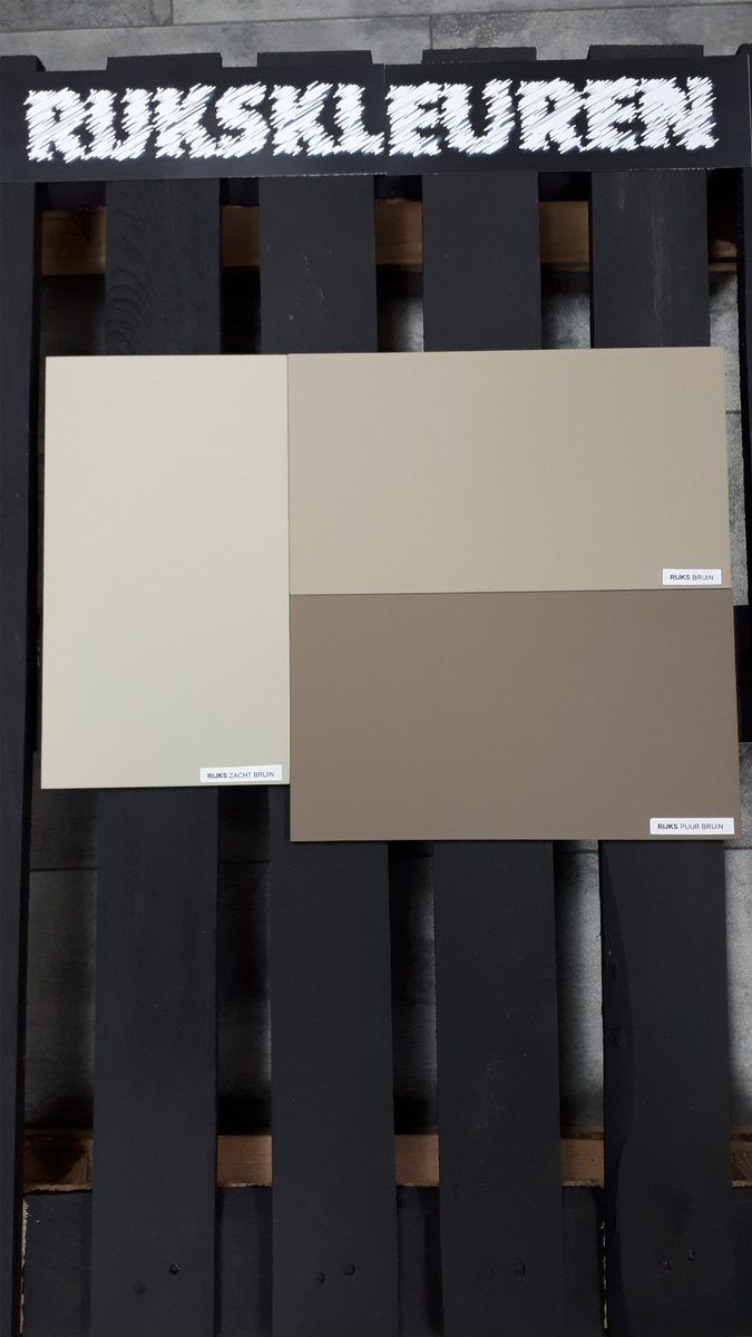 Elke week bij Sikkens Gorinchem een van de zes Rijks kleur groepen uitgelicht.

Voor deze week zijn de Rijks Bruinen aan de beurt. Voor welk project zouden jullie deze natuurlijke kleuren gebruiken?
#rijkskleuren #sikkenscenterzuidholland #sikkenscentergorinchem #Bruin