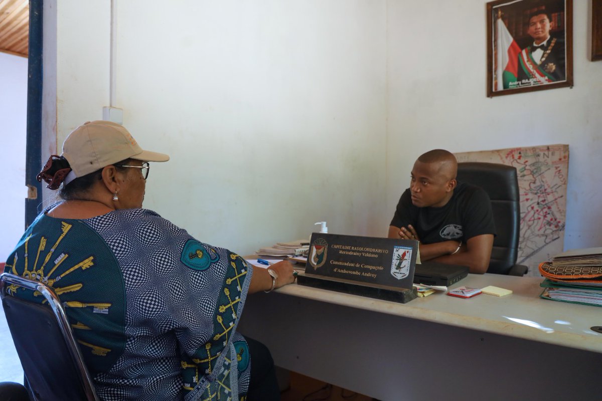 UNFPAMadagascar's tweet photo. Le #MPPSPF en partenariat avec @UNFPA @BngrcMada @ministeremjs @UNICEFMada entreprend une évaluation rapide multisectorielle afin de mieux répondre à la situation d’urgence alimentaire &amp; de renforcer la #prévention &amp; prise en charge des #VBG dans la Région Sud
#LeaveNoOneBehind https://t.co/hkpzv6to1G