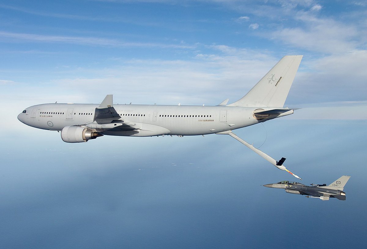 The Airbus Voyager everybody. Capacity: 45 tonnes. This one is owned by the Australian air force. It's in in air refuelling mode servicing a US F16. /8
