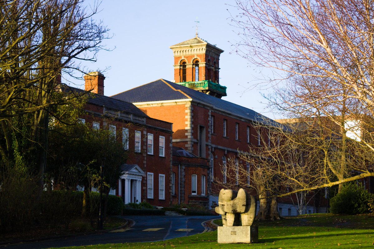 Belvedere House, Drumcondra – Situated in the grounds of DCU´s St. Patricks Campus, this red brick building always caught my eye as I bused into work. Amazingly, its history can be traced back to 1654 in a civil survey. Sir Robert Booth, Chief Justice of the Irish Common...(1/6)