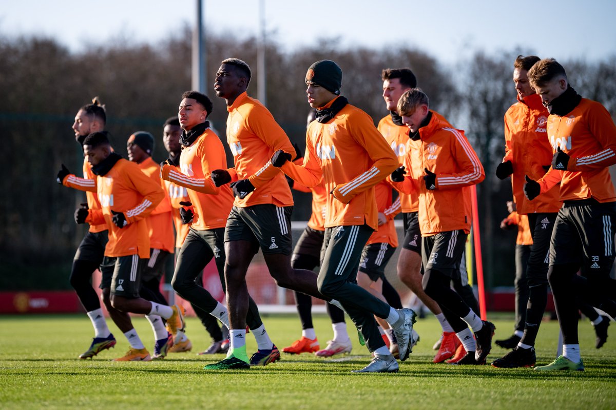 ManUtd's tweet photo. 𝐖𝐞 𝐦𝐨𝐯𝐞.

#MUFC #SHUMUN https://t.co/tyAGoaX528