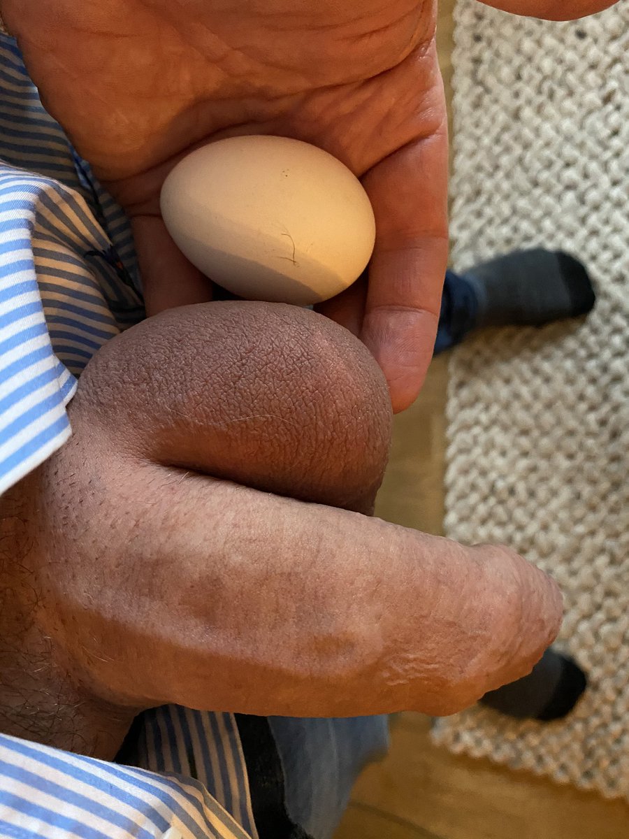 hungnordic's tweet photo. Weird (?) comparison request 🥚  #exhibitionist #bigballs #huevos #uncut https://t.co/by8IApGBvn