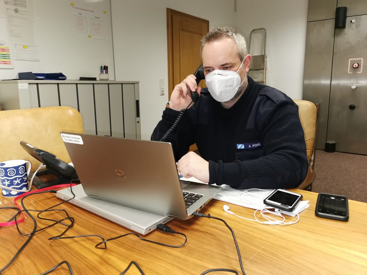 nerdtranslator's tweet image. Next round of multitasking. Homeoffice and parallel support of loacal disaster control. Thanks to Dell for allowing me to support!  #COVID-19 #iwork4dell #disastercontrol #atos #globalalliance