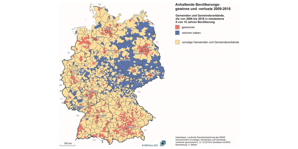 Unsere #Infografik zeigt, welche Gemeinden und Gemeindeverbände zwischen 2009 und 2018 kontinuierlich an Bevölkerung gewannen - und welche verloren. #Demografie