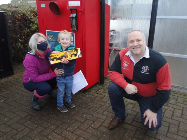 Well done to 3 and a half years old Calvin Pratt who’s done a sterling job in collecting hundreds of cans for the #helipadsforhospitals aluminium can recycling bin