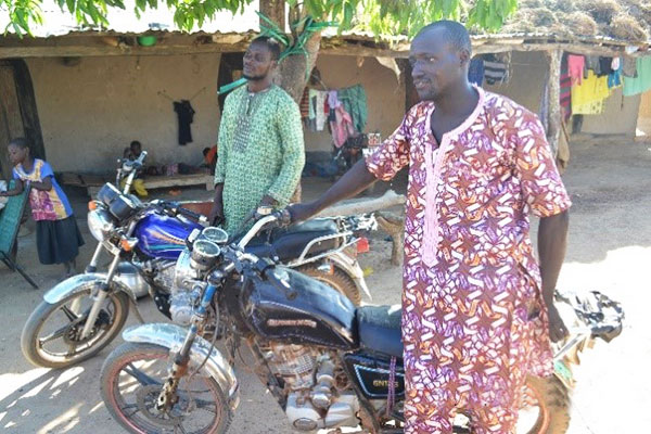 ICRISAT (@icrisat) on Twitter photo Farmers in #Mali, including a significant number of women involved in sorghum seed production and marketing, have improved their incomes by using improved seeds and best practices.
icrisat.org/sorghum-and-mi…
@USAIDMali <a href="/AgatheDiama/">Agathe Diama</a> <a href="/IcrisatW/">ICRISAT WCA</a> <a href="/FeedtheFuture/">Feed the Future</a> <a href="/GLDC_CGIAR/">Grain Legumes and Dryland Cereals (GLDC)</a> Farmers in #Mali, including a significant number of women involved in sorghum seed production and marketing, have improved their incomes by using improved seeds and best practices.
icrisat.org/sorghum-and-mi…
@USAIDMali <a href="/AgatheDiama/">Agathe Diama</a> <a href="/IcrisatW/">ICRISAT WCA</a> <a href="/FeedtheFuture/">Feed the Future</a> <a href="/GLDC_CGIAR/">Grain Legumes and Dryland Cereals (GLDC)</a>