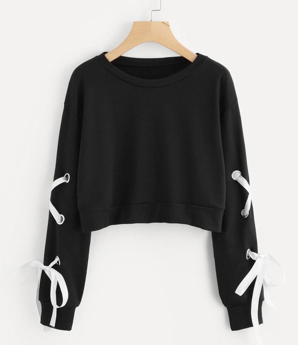 deror_ng's tweet photo. Crop hoodies/sweats🥰🔥
Available in different sizes 

7k only
Kindly retweet https://t.co/OJ34QgTSlz