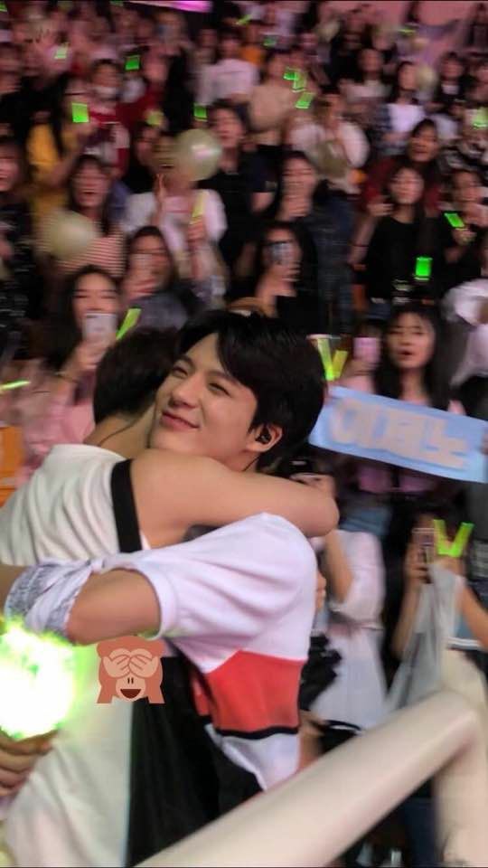 jeno in real life, a thread