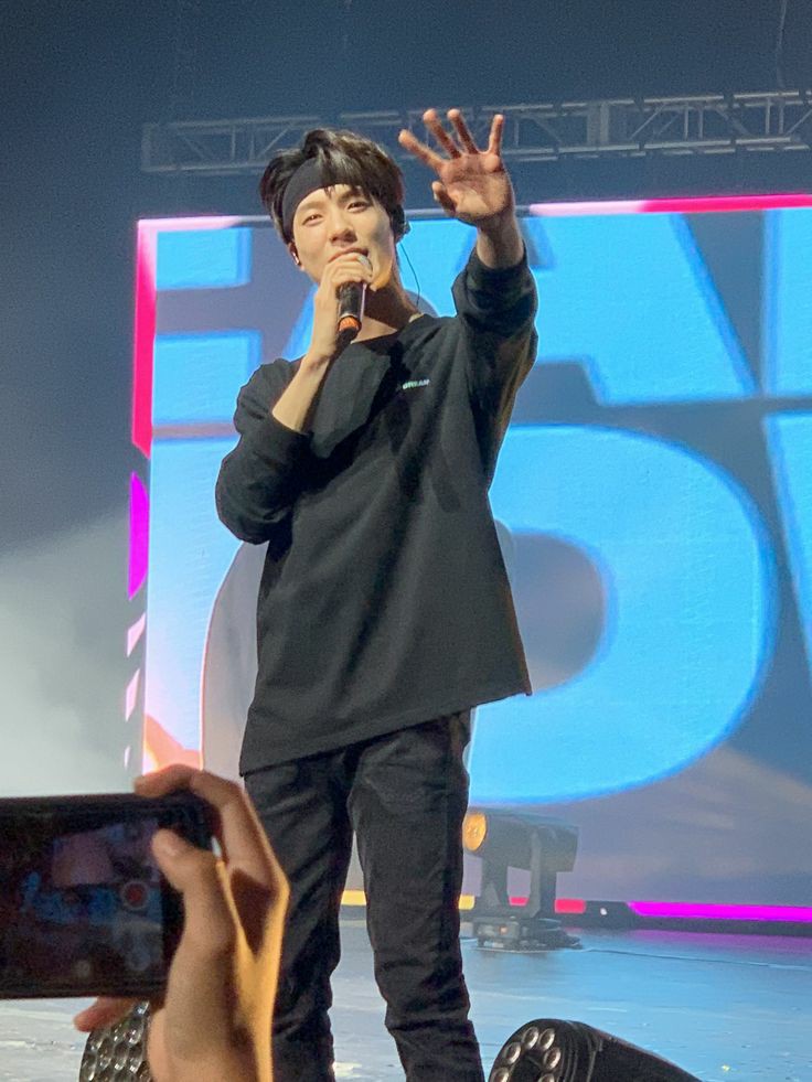 jeno in real life, a thread