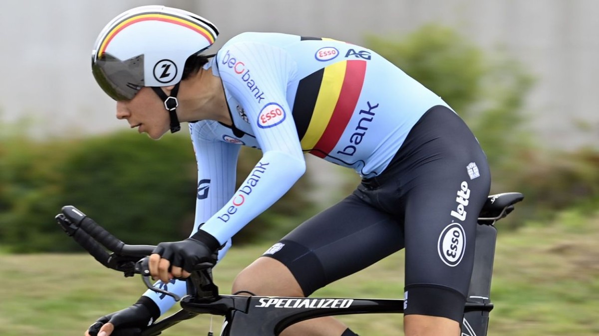 RBH_ProCycling's tweet photo. 📝  NEW RIDER: CIAN UIJTDEBROEKS 🇧🇪 
 
The 17-year-old Belgian rider signs with Team Auto Eder, and will start his professional career with BORA - hansgrohe in 2022, where he will ride for at least three years.  
 
Read more here 👉 https://t.co/V8YSnTOshs https://t.co/SCmoXyclO3