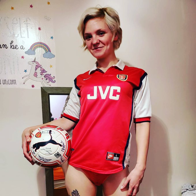 It's football day, who wants to pay for me to have a drink and takeaway tonight to watch it 😈❤️ https://t<a href="/tag/horny"class="tags"><span>#horny</span></a>