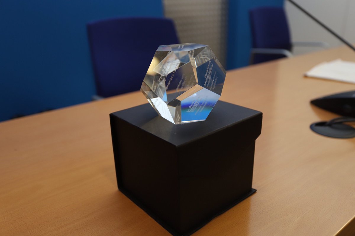 El Ayuntamiento de #Ermua ha sido distinguido por el Consejo de Europa por segunda vez consecutiva con el Sello ELOGE de Excelencia en materia de Buen Gobierno. También has sido galardonados #Irún y #Llodio, a quienes felicitamos 👏🏼👏🏼👏🏼