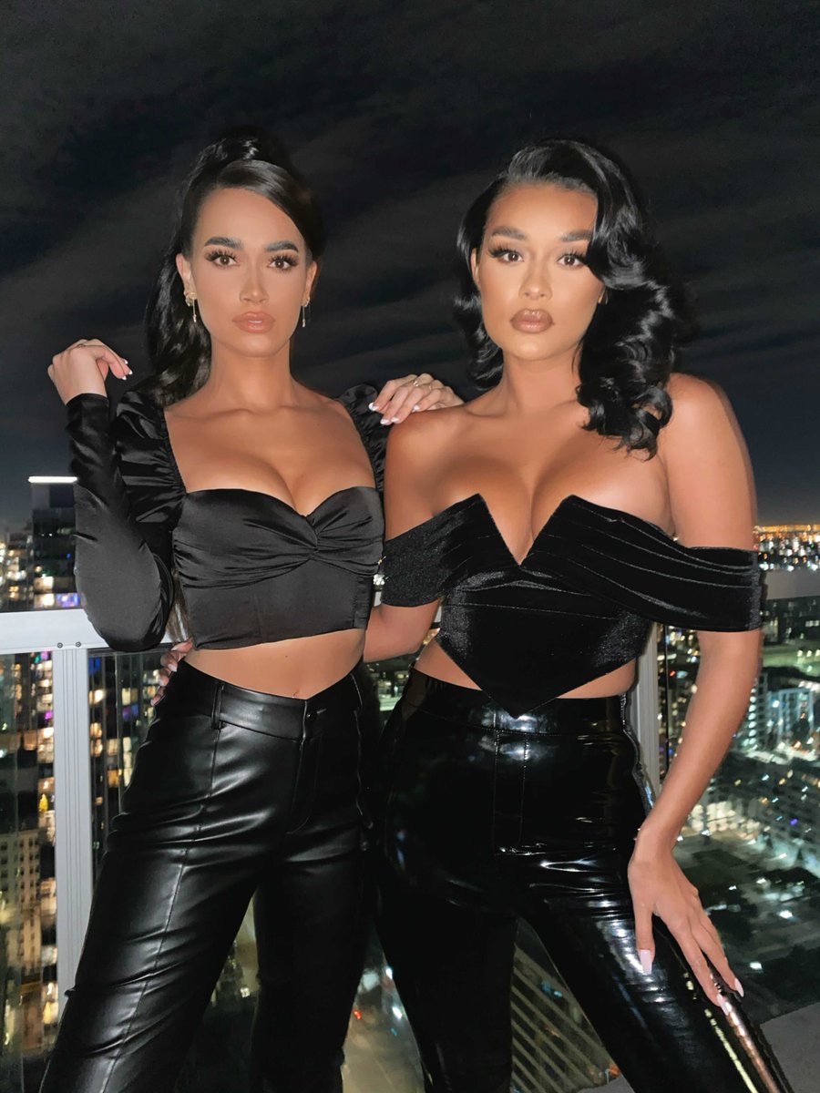 ohpolly's tweet photo. All new come thruuuu 🌟

Who's loving our Festive Feelings collection?! We've got even more coming soon... for the chance to get your hands on your 5 favourite items:

🤞🏽 Like this post
🤞🏽 Retweet
🤞🏽 Use the hashtag #OHPOLLYfestivefeelings ✨

Good luck 😘 https://t.co/eRRjlOnjRK